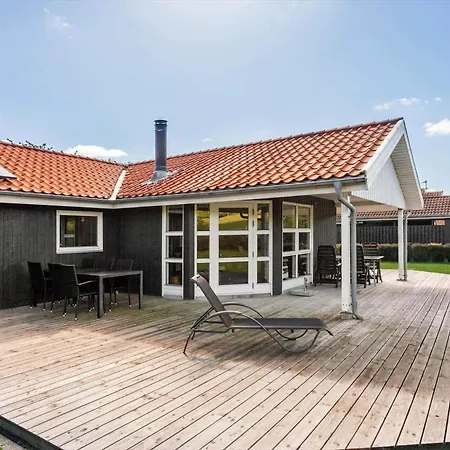 Fy130-middelfart-stjernevej-117 בית נופש *